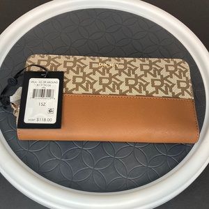 DKNY wallet